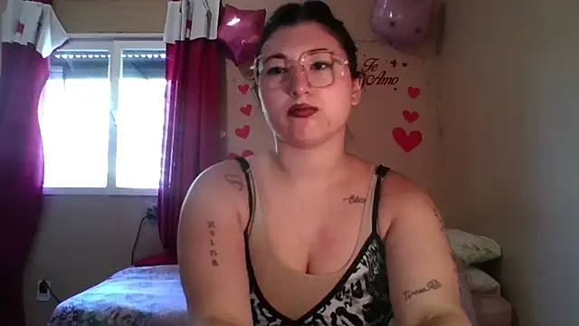 Snapshot of imsohornydacom chatting on March 2026 06:48:01 PM imsohornydacom online show from March 2026 06:48:01 PM
