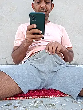 BLACK DiCK DADDY 32 online show from October 2025 12:01:02 PM