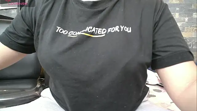 dayadubey  online show from April 2026 11:31:01 AM