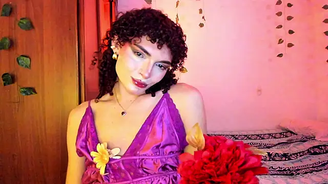 Snapshot of lucianromero chatting on December 2025 05:45:02 AM lucianromero online show from December 2025 05:45:02 AM