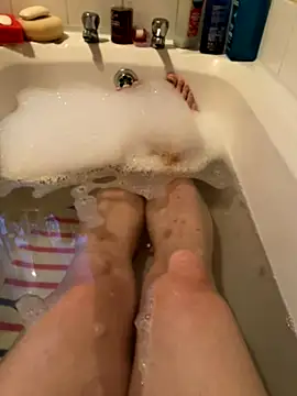 Russell1508 online show from December 2025 03:41:01 PM