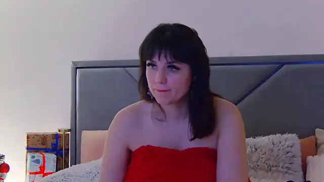 Snapshot of BellaHillss chatting on January 2025 01:11:01 AM BellaHillss online show from January 2025 01:11:01 AM