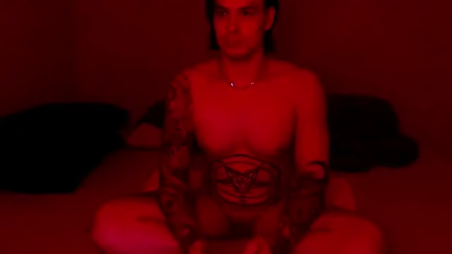 Snapshot of baphomet_from_ice chatting on November 2025 09:32:01 AM baphomet from ice online show from November 2025 09:32:01 AM