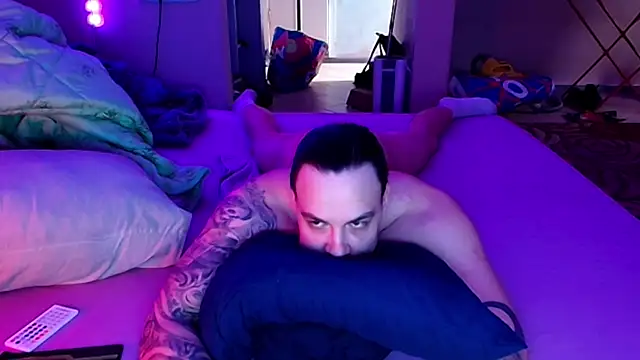 Snapshot of baphomet_from_ice chatting on April 2026 05:23:01 AM baphomet from ice online show from April 2026 05:23:01 AM