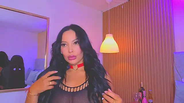 Dakota diaz  online show from April 2026 07:33:02 PM