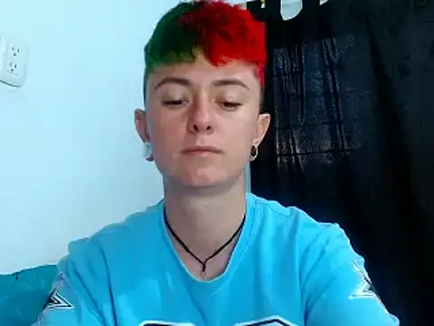 Snapshot of tomboyblue chatting on March 2025 11:09:01 PM tomboyblue online show from March 2025 11:09:01 PM
