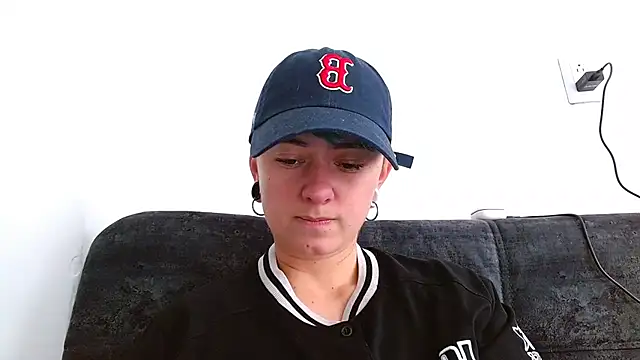 Snapshot of tomboyblue chatting on November 2025 04:14:02 PM tomboyblue online show from November 2025 04:14:02 PM