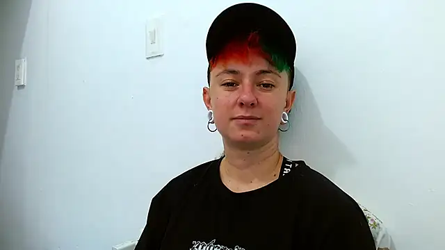 Snapshot of tomboyblue chatting on January 2026 05:15:01 PM tomboyblue online show from January 2026 05:15:01 PM