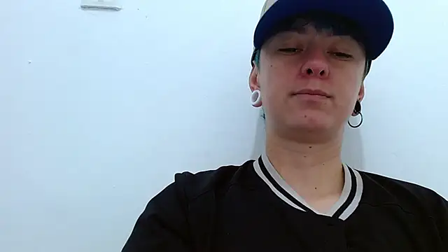 Snapshot of tomboyblue chatting on February 2026 07:56:02 PM tomboyblue online show from February 2026 07:56:02 PM