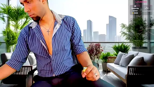 Snapshot of Paolo_johnson chatting on February 2025 12:57:02 PM Paolo johnson online show from February 2025 12:57:02 PM