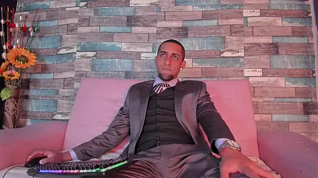 Snapshot of Paolo_johnson chatting on October 2025 11:41:02 AM Paolo johnson online show from October 2025 11:41:02 AM