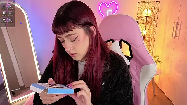 Snapshot of violet_ch chatting on June 2026 08:22:01 PM violet ch online show from June 2026 08:22:01 PM