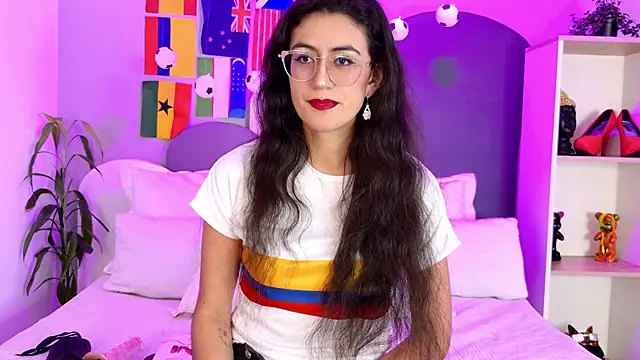 Snapshot of SophieGomez22 chatting on June 2026 12:22:01 PM SophieGomez22 online show from June 2026 12:22:01 PM