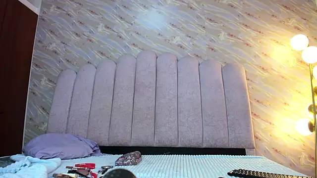 Snapshot of kathy-steven chatting on February 2026 01:17:01 AM kathy-steven online show from February 2026 01:17:01 AM