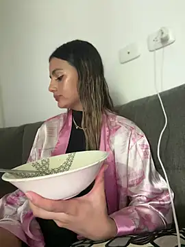 Snapshot of LittleSofia_ chatting on December 2024 02:45:02 AM LittleSofia online show from December 2024 02:45:02 AM