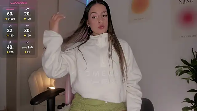 Snapshot of LittleSofia_ chatting on December 2024 12:05:01 PM LittleSofia online show from December 2024 12:05:01 PM