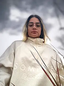 Snapshot of LittleSofia_ chatting on September 2025 10:54:01 PM LittleSofia online show from September 2025 10:54:01 PM