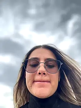 Snapshot of LittleSofia_ chatting on September 2025 05:46:01 PM LittleSofia online show from September 2025 05:46:01 PM