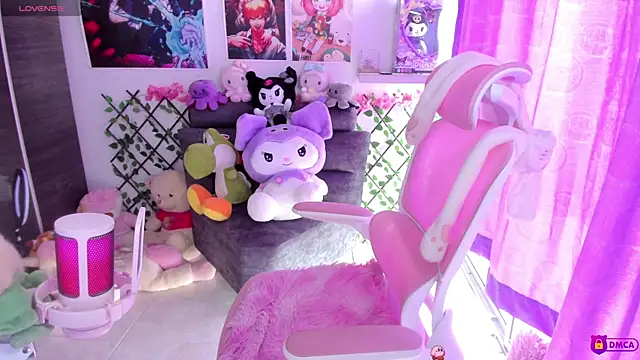 MaddyFooxx online show from April 2026 08:47:01 PM