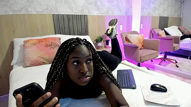 Snapshot of rebeca_cortez_ chatting on May 2026 08:06:01 PM rebeca cortez online show from May 2026 08:06:01 PM