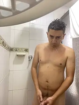 DanielGomez9 online show from January 2025 12:07:01 PM