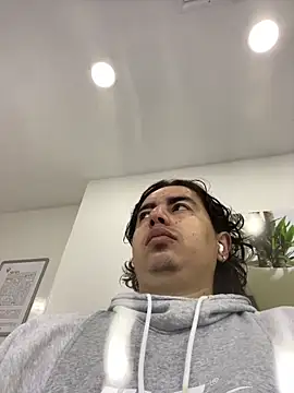 DanielGomez9 online show from December 2025 12:22:02 PM