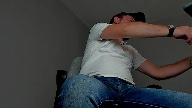 Snapshot of Master_Mark_Wayne chatting on November 2025 07:05:01 PM Master Mark Wayne online show from November 2025 07:05:01 PM