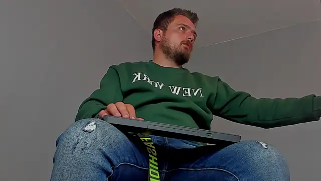 Snapshot of Master_Mark_Wayne chatting on November 2025 12:06:02 PM Master Mark Wayne online show from November 2025 12:06:02 PM