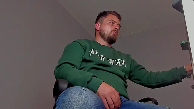 Snapshot of Master_Mark_Wayne chatting on November 2025 06:40:02 PM Master Mark Wayne online show from November 2025 06:40:02 PM