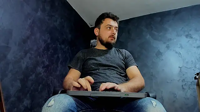 Snapshot of Master_Mark_Wayne chatting on December 2025 08:24:02 PM Master Mark Wayne online show from December 2025 08:24:02 PM