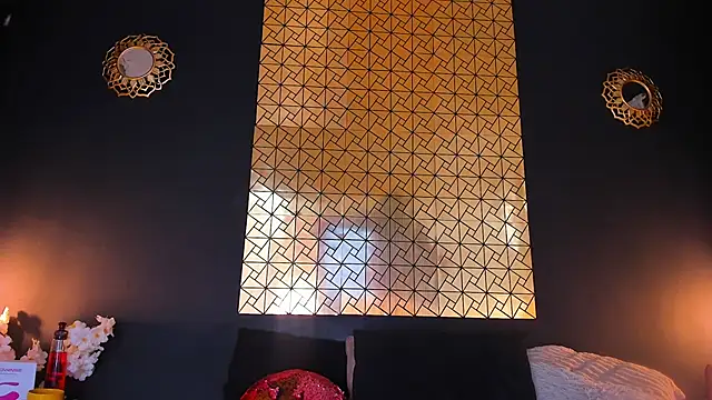 caro lyne  online show from March 2025 01:56:02 PM