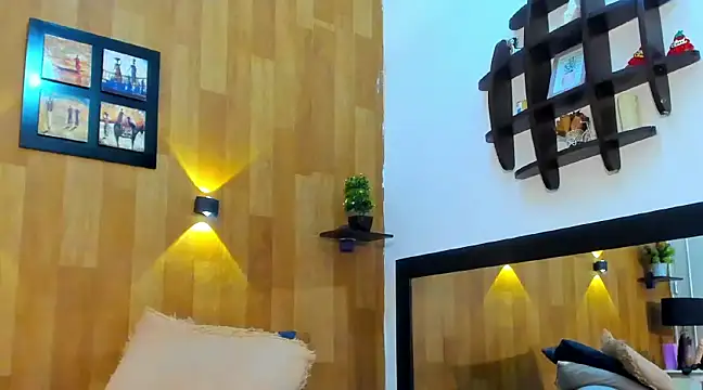 marianaa90 online show from January 2025 01:08:01 AM