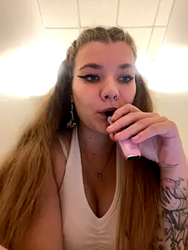 Snapshot of Holy_Tereza chatting on December 2025 03:40:02 PM Holy Tereza online show from December 2025 03:40:02 PM