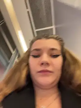 Snapshot of Holy_Tereza chatting on December 2025 03:41:01 PM Holy Tereza online show from December 2025 03:41:01 PM