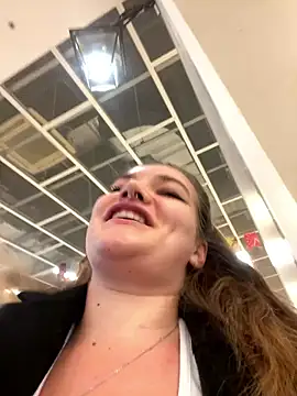 Snapshot of Holy_Tereza chatting on January 2026 03:49:01 PM Holy Tereza online show from January 2026 03:49:01 PM