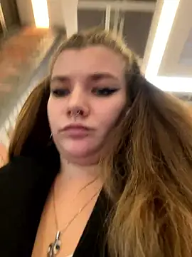 Snapshot of Holy_Tereza chatting on January 2026 03:47:01 PM Holy Tereza online show from January 2026 03:47:01 PM