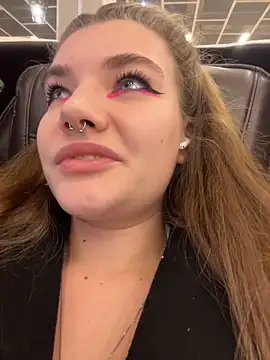 Snapshot of Holy_Tereza chatting on February 2026 03:39:02 PM Holy Tereza online show from February 2026 03:39:02 PM