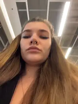 Snapshot of Holy_Tereza chatting on February 2026 03:41:02 PM Holy Tereza online show from February 2026 03:41:02 PM