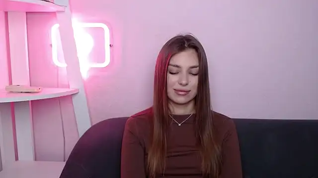 Snapshot of MilanaAngelAs chatting on February 2026 05:52:01 AM MilanaAngelAs online show from February 2026 05:52:01 AM