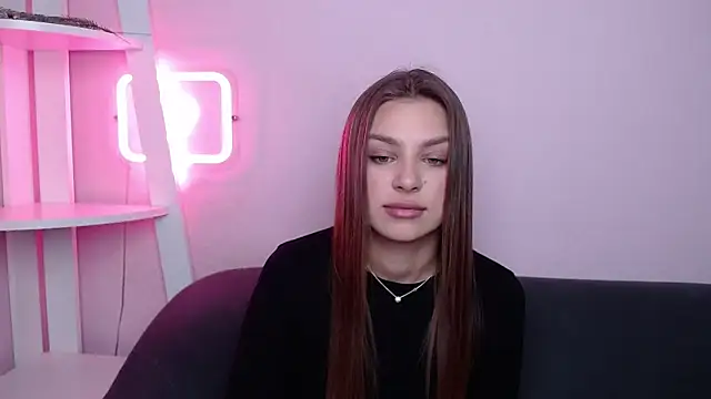 Snapshot of MilanaAngelAs chatting on April 2026 04:53:01 AM MilanaAngelAs online show from April 2026 04:53:01 AM