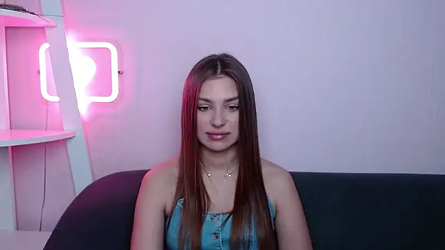 Snapshot of MilanaAngelAs chatting on April 2026 04:40:01 AM MilanaAngelAs online show from April 2026 04:40:01 AM