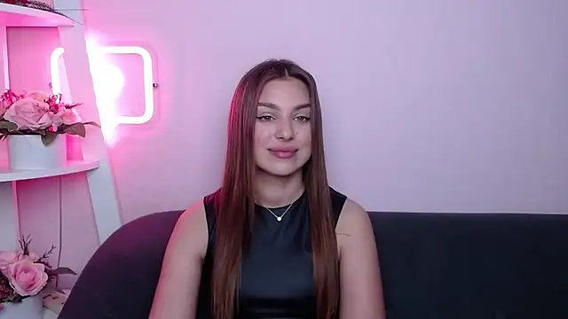Snapshot of MilanaAngelAs chatting on April 2026 04:45:02 AM MilanaAngelAs online show from April 2026 04:45:02 AM
