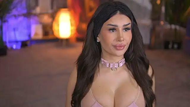 EvaZane online show from February 2025 01:54:02 PM