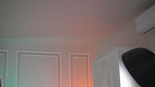 EvaZane online show from December 2025 07:29:02 PM