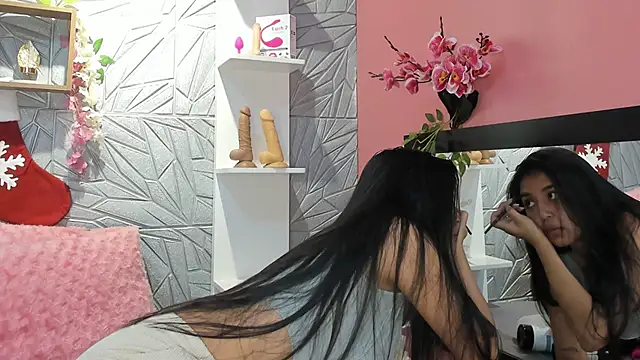 Snapshot of LilithKlain_ chatting on December 2024 12:31:01 PM LilithKlain online show from December 2024 12:31:01 PM