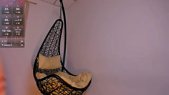 Snapshot of Nina-monroe chatting on January 2025 11:32:02 PM Nina-monroe online show from January 2025 11:32:02 PM