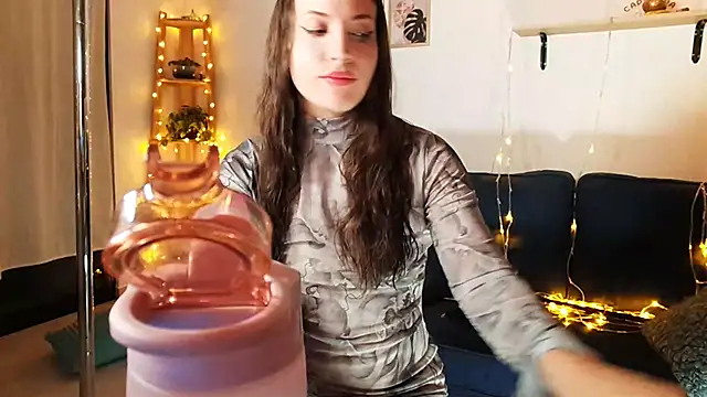 Snapshot of Melisa_cream chatting on January 2025 03:01:01 AM Melisa cream online show from January 2025 03:01:01 AM