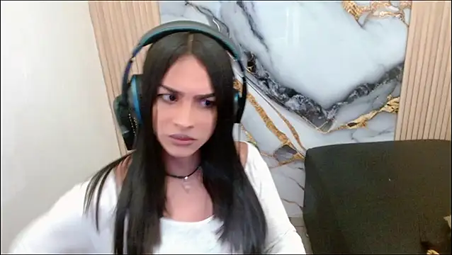 Snapshot of Dollbehavior_ chatting on September 2025 03:17:02 AM Dollbehavior online show from September 2025 03:17:02 AM