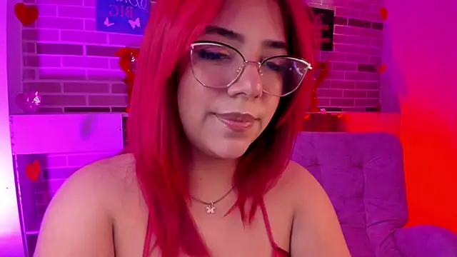 Rousse Collinss online show from February 2025 04:07:01 AM