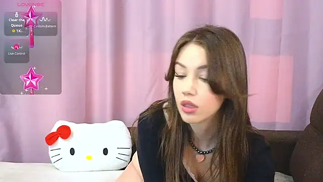 ellie kramer online show from April 2026 04:29:01 AM